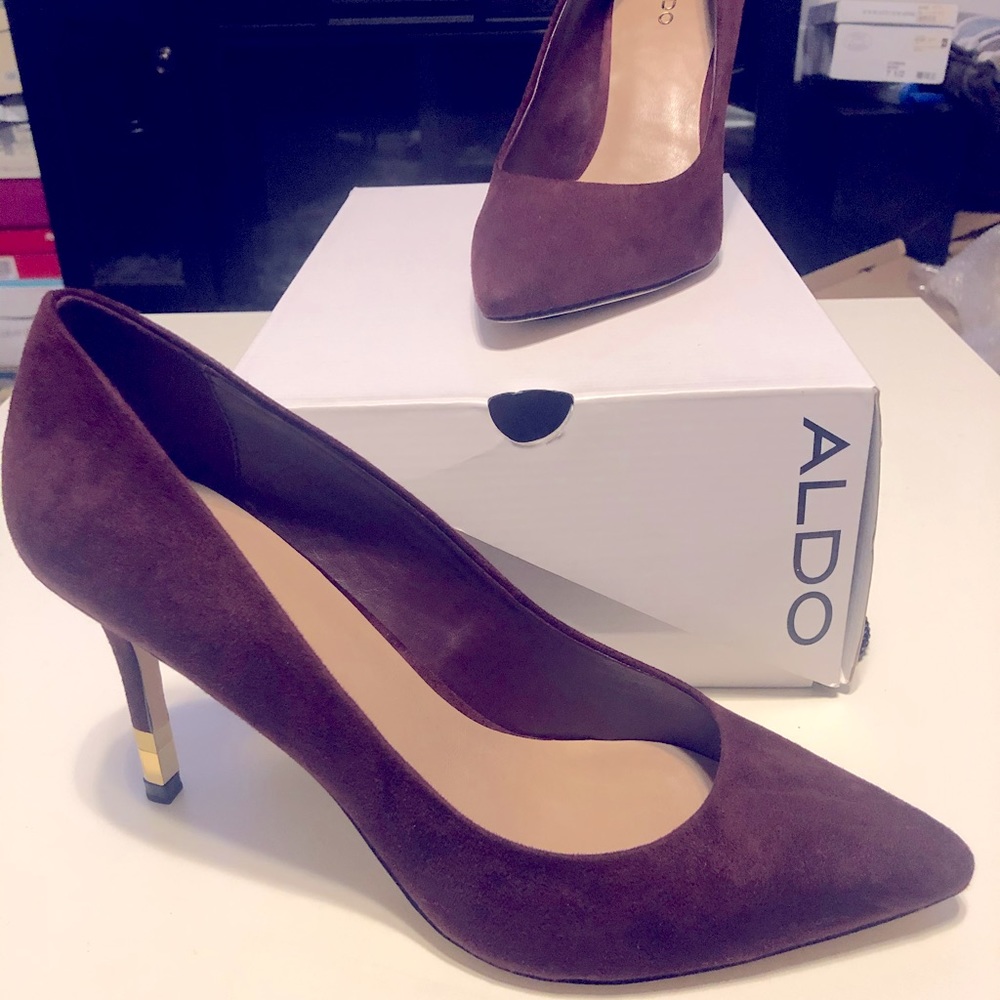 Aldo Montii Pointed toe Heels Burgundy Size 9